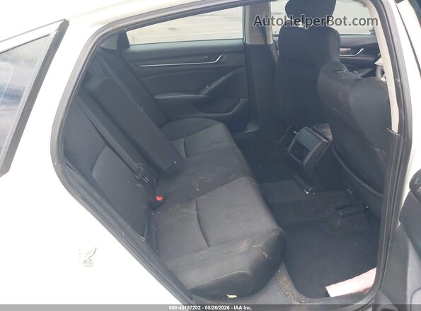 1HGCV1F15JA064004 2018 HONDA ACCORD White Widok naklejki z numerem VIN