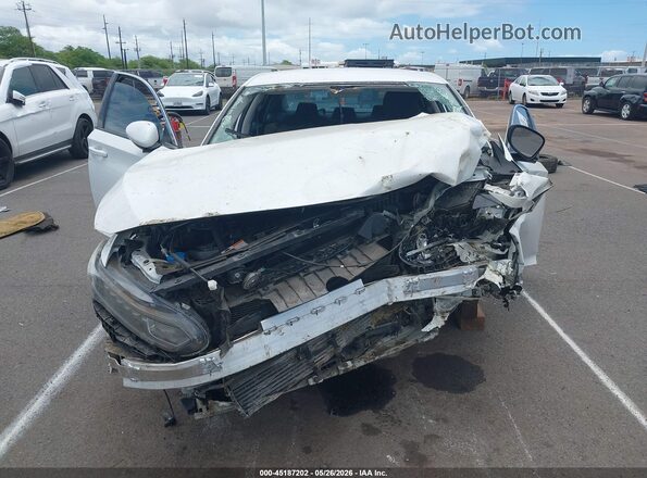 1HGCV1F15JA064004 2018 HONDA ACCORD White Widok z przodu