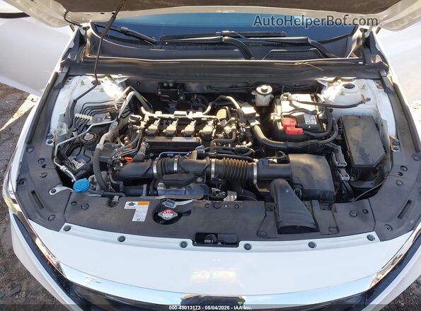 1HGCV1F16KA174092 2019 HONDA ACCORD White უკანა ხედი