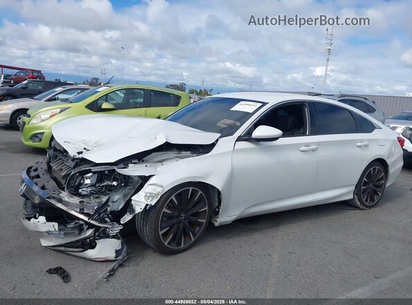 1HGCV1F31KA016373 2019 HONDA ACCORD White Вид задньої частини салону