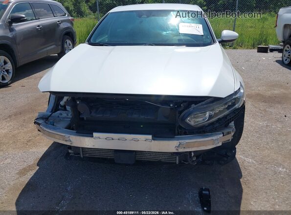 1HGCV1F33KA156537 2019 HONDA ACCORD White Widok z przodu
