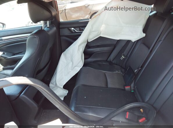 1HGCV1F34JA131502 2018 HONDA ACCORD Red Widok naklejki z numerem VIN