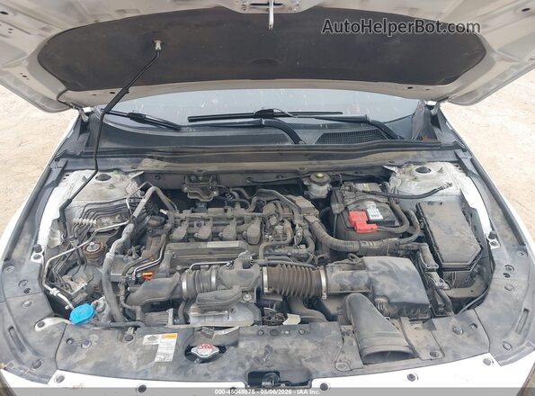 1HGCV1F34JA235942 2018 HONDA ACCORD White Widok z tyłu