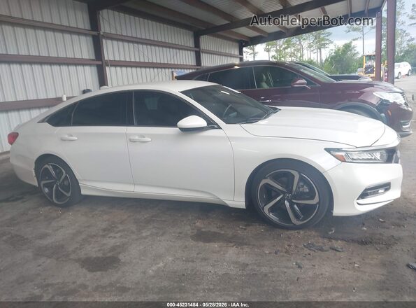 1HGCV1F34KA124678 2019 HONDA ACCORD White Widok wnętrza z tyłu