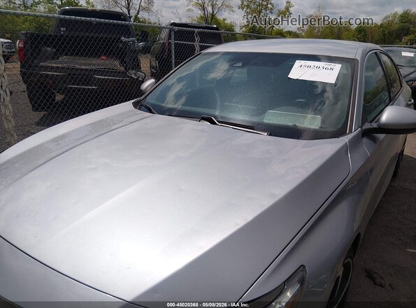 1HGCV1F36JA056446 2018 HONDA ACCORD Silver Vista frontal