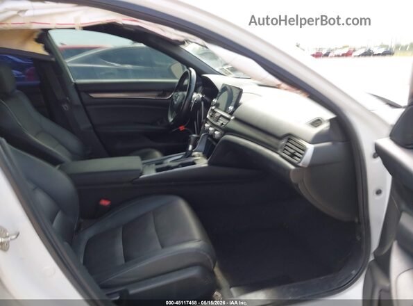 1HGCV1F36KA009144 2019 HONDA ACCORD Белый Вид салона спереди