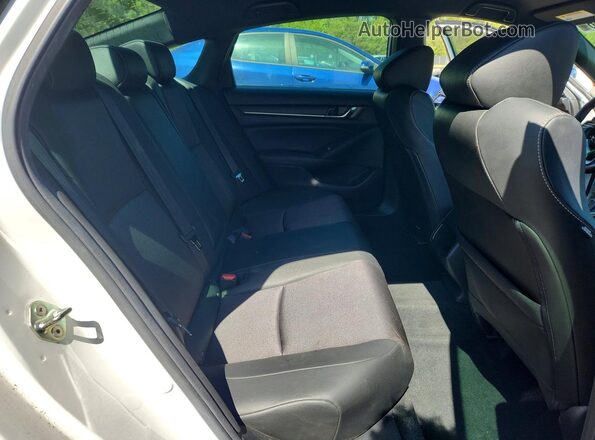 1HGCV1F36KA088475 2019 HONDA ACCORD White Vista de los asientos traseros