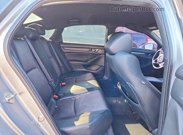 1HGCV1F39JA046896 2018 HONDA ACCORD Silver 