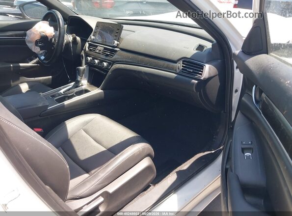 1HGCV1F3XNA065608 2022 HONDA ACCORD White Front interior view