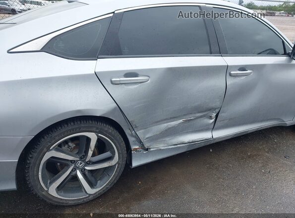 1HGCV1F48NA025181 2022 HONDA ACCORD Silver Widok z przodu