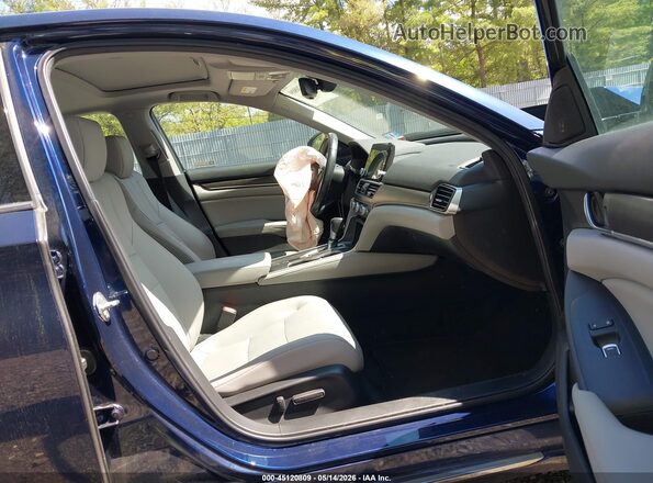 1HGCV1F58JA100450 2018 HONDA ACCORD Синий Вид салона спереди