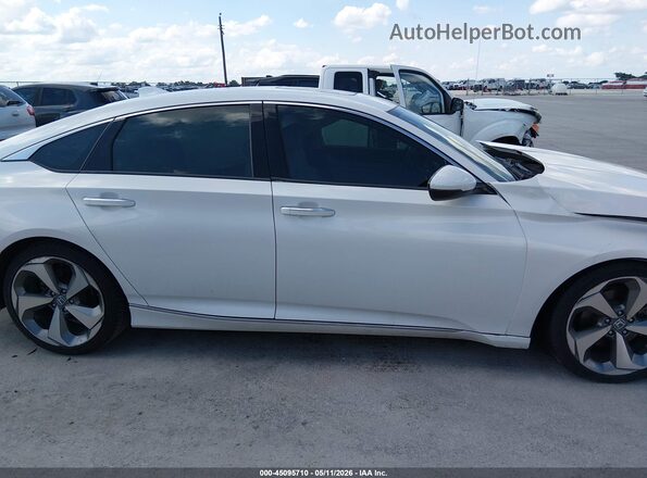 1HGCV1F92JA161067 2018 HONDA ACCORD Белый Панорамный вид салона 360°