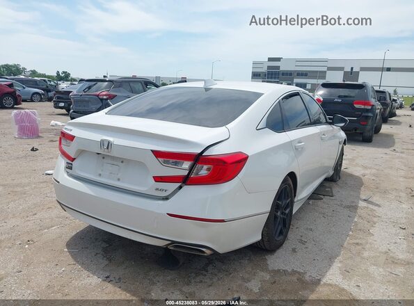1HGCV2F59JA033153 2018 HONDA ACCORD Белый Задняя правая четверть