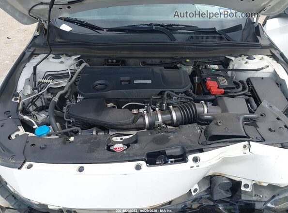 1HGCV2F59JA033153 2018 HONDA ACCORD Белый Вид сзади
