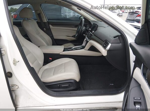 1HGCV2F5XJA013428 2018 HONDA ACCORD White Սալոնի դիմացի տեսք