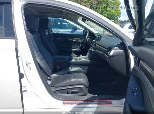 1HGCV2F90KA017105 2019 HONDA ACCORD White Սալոնի դիմացի տեսք