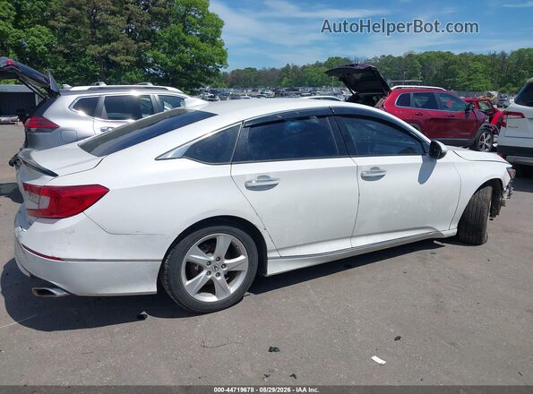 1HGCV2F90KA017105 2019 HONDA ACCORD White Սալոնի 360 աստիճան տեսք