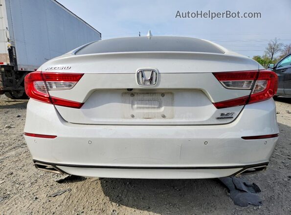 1HGCV2F92KA036089 2019 HONDA ACCORD White Вид ззаду