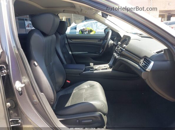 1HGCV2F93JA024810 2018 HONDA ACCORD Gray Vista interior delantera