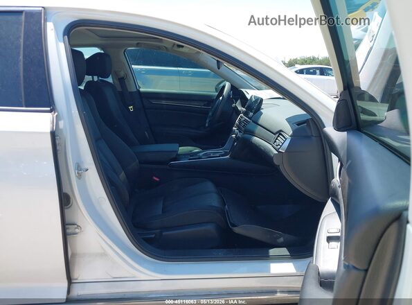 1HGCV3F46KA009181 2019 HONDA ACCORD White Սալոնի դիմացի տեսք
