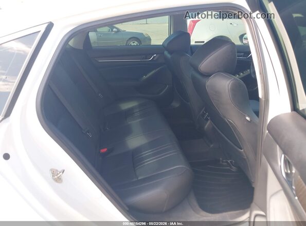 1HGCV3F50KA005703 2019 HONDA ACCORD Белый Вид наклейки с VIN-кодом
