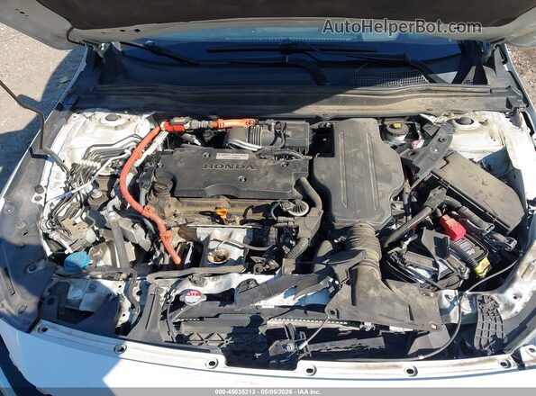1HGCV3F91JA016937 2018 HONDA ACCORD White Widok z tyłu
