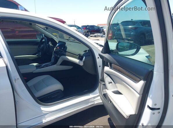 1HGCV3F9XKA006182 2019 HONDA ACCORD HYBRID White 