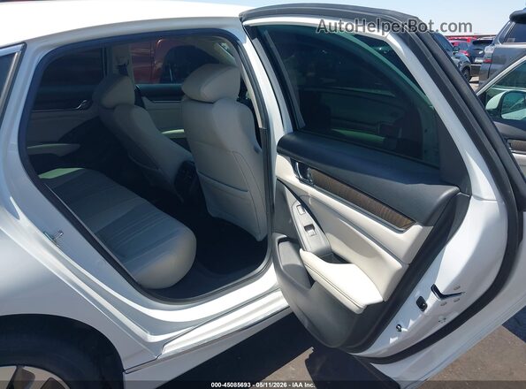 1HGCV3F9XKA006182 2019 HONDA ACCORD HYBRID White 