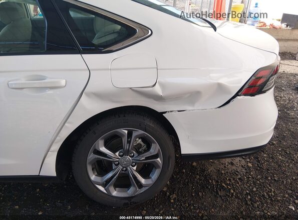 1HGCY1F33PA042147 2023 HONDA ACCORD White Widok z przodu