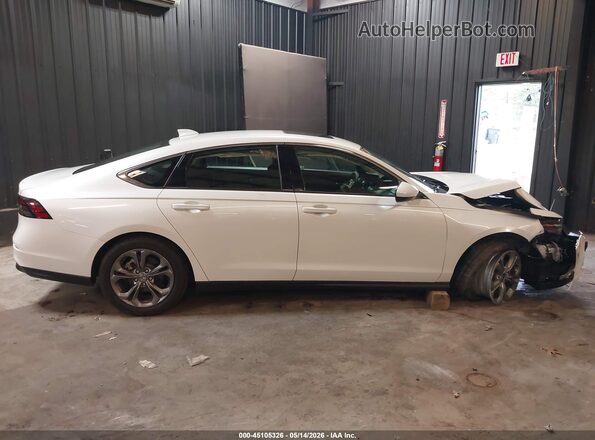 1HGCY1F35RA071121 2024 HONDA ACCORD White Vista interior trasera