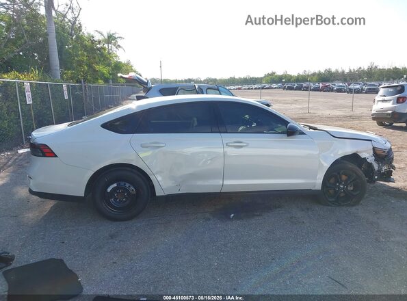 1HGCY1F41SA039815 2025 HONDA ACCORD White Вид задньої частини салону