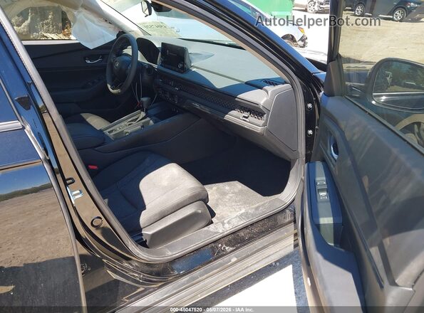 1HGCY1F41SA048076 2025 HONDA ACCORD Black Вид салону спереду