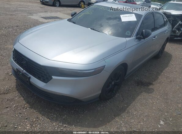 1HGCY1F41SA048689 2025 HONDA ACCORD Silver Vista tres cuartos delantera izquierda