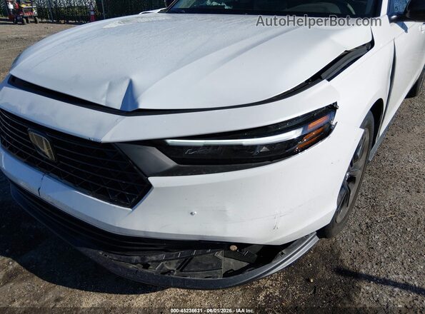 1HGCY1F45SA048274 2025 HONDA ACCORD White Widok z przodu