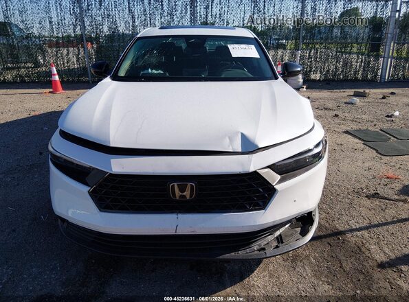 1HGCY1F45SA048274 2025 HONDA ACCORD White Widok wnętrza z tyłu