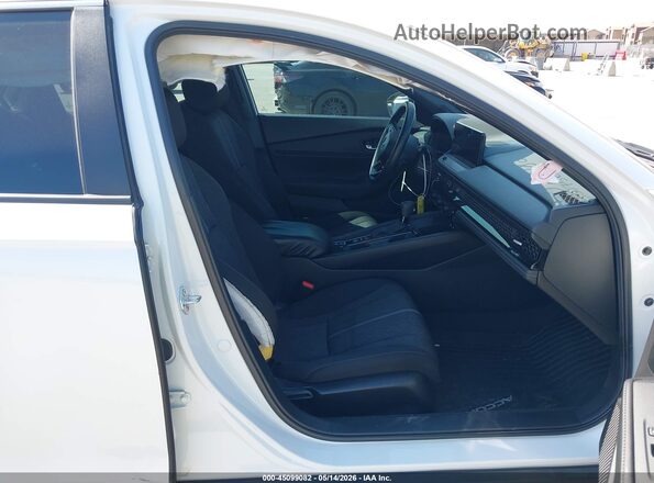 1HGCY2F54RA042359 2024 HONDA ACCORD HYBRID White Widok wnętrza z przodu