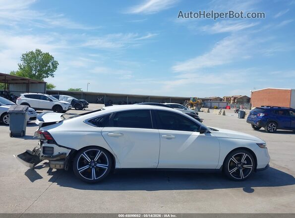 1HGCY2F54RA042359 2024 HONDA ACCORD HYBRID White Widok wnętrza z tyłu