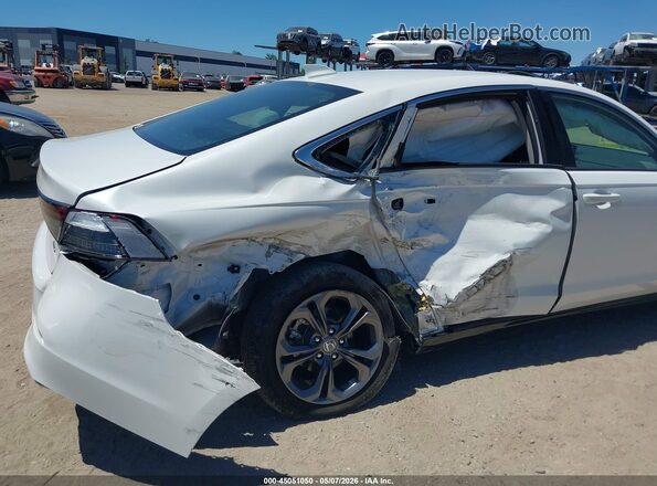 1HGCY2F60RA094497 2024 HONDA ACCORD HYBRID White Front view