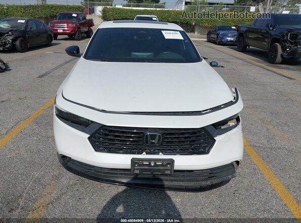 1HGCY2F72PA010041 2023 HONDA ACCORD White Вид задньої частини салону