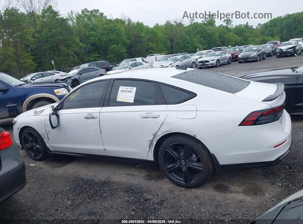 1HGCY2F76SA026011 2025 HONDA ACCORD White 360 interior view