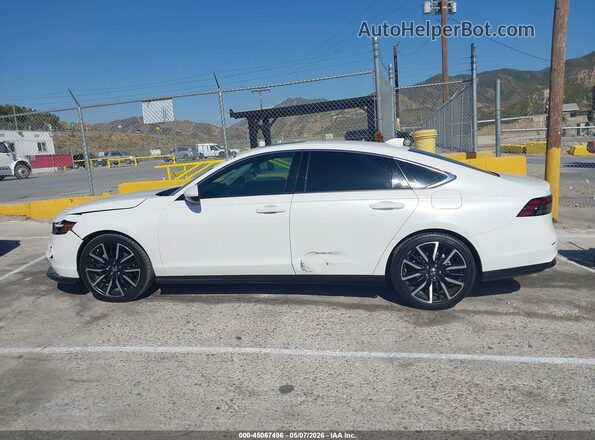 1HGCY2F84SA004193 2025 HONDA ACCORD White Սալոնի 360 աստիճան տեսք