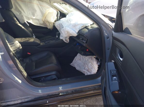 1HGCY2F86PA054696 2023 HONDA ACCORD Silver Front interior view