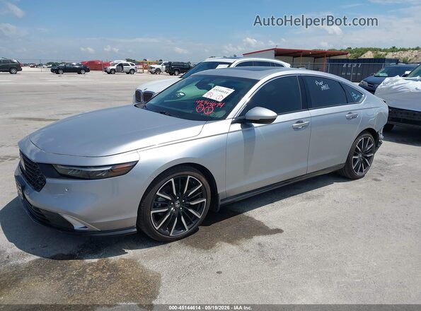 1HGCY2F88SA044874 2025 HONDA ACCORD HYBRID Silver Przód lewy