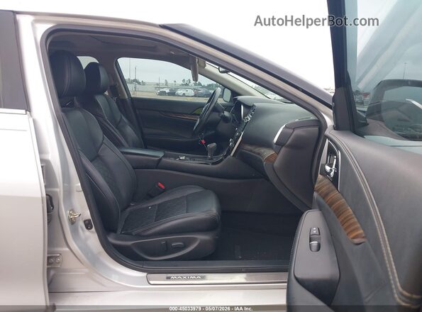1N4AA6AP5GC433912 2016 NISSAN MAXIMA Серебряный Вид салона спереди