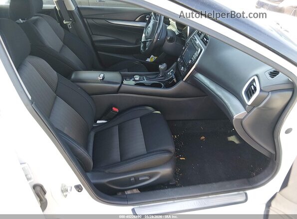 1N4AA6AP5HC432647 2017 NISSAN MAXIMA White Вид салону спереду