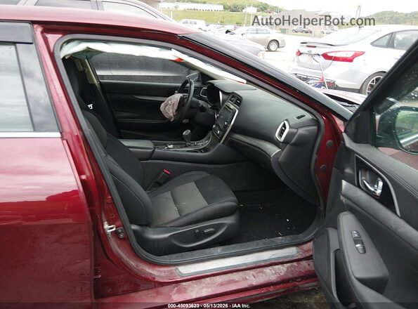 1N4AA6AP5JC364985 2018 NISSAN MAXIMA Maroon Front interior view