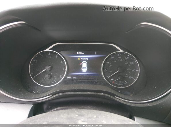 1N4AA6AP5JC364985 2018 NISSAN MAXIMA Maroon Rear seats view