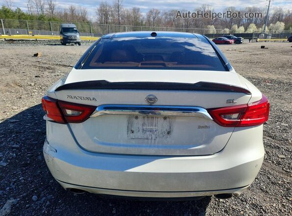 1N4AA6AP5JC371323 2018 NISSAN MAXIMA White Widok z tyłu