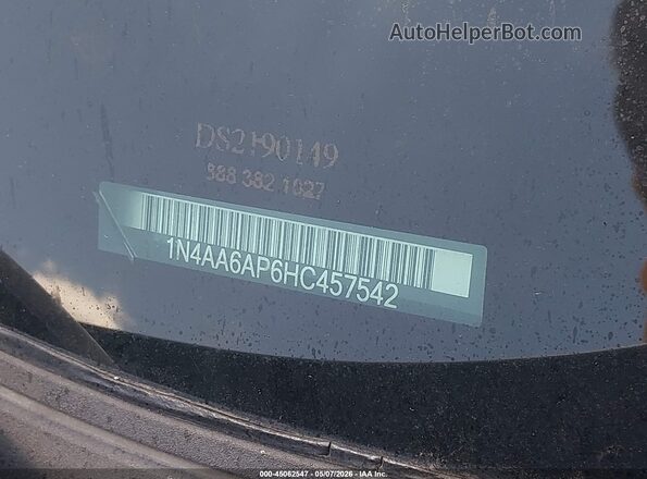1N4AA6AP6HC457542 2017 NISSAN MAXIMA Gray Widok komory silnika