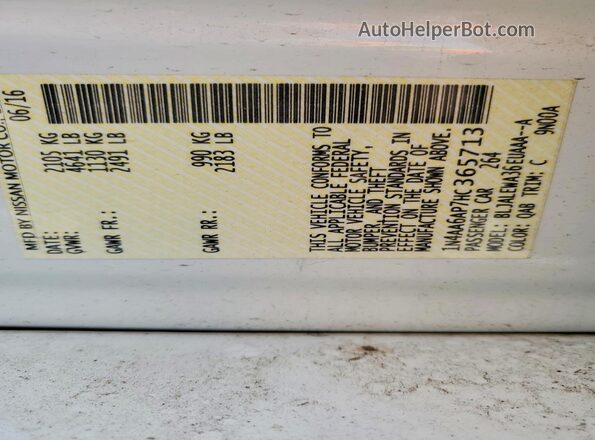 1N4AA6AP7HC365713 2017 NISSAN MAXIMA White Widok komory silnika